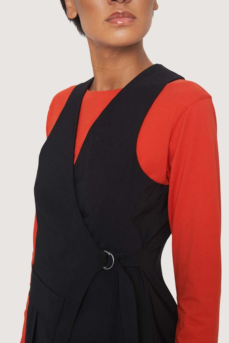 Magic stretch waistcoat